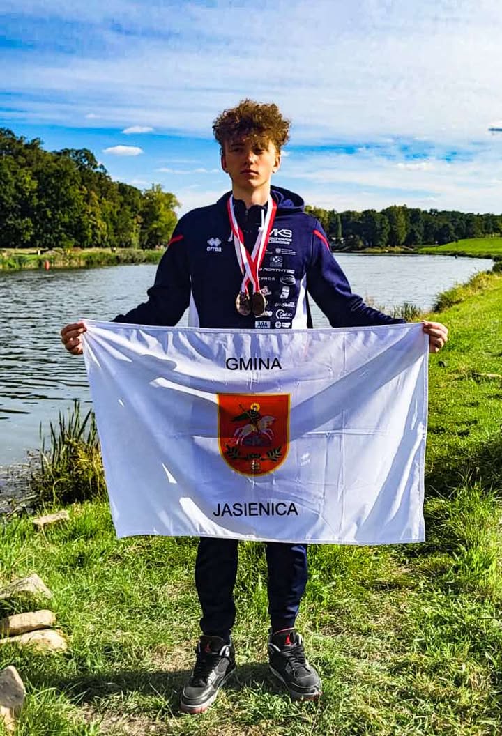 Igor nad rzeką.