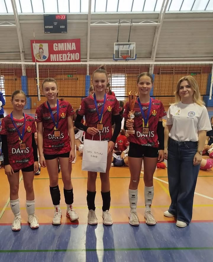 Alicja Czech z drużyną.