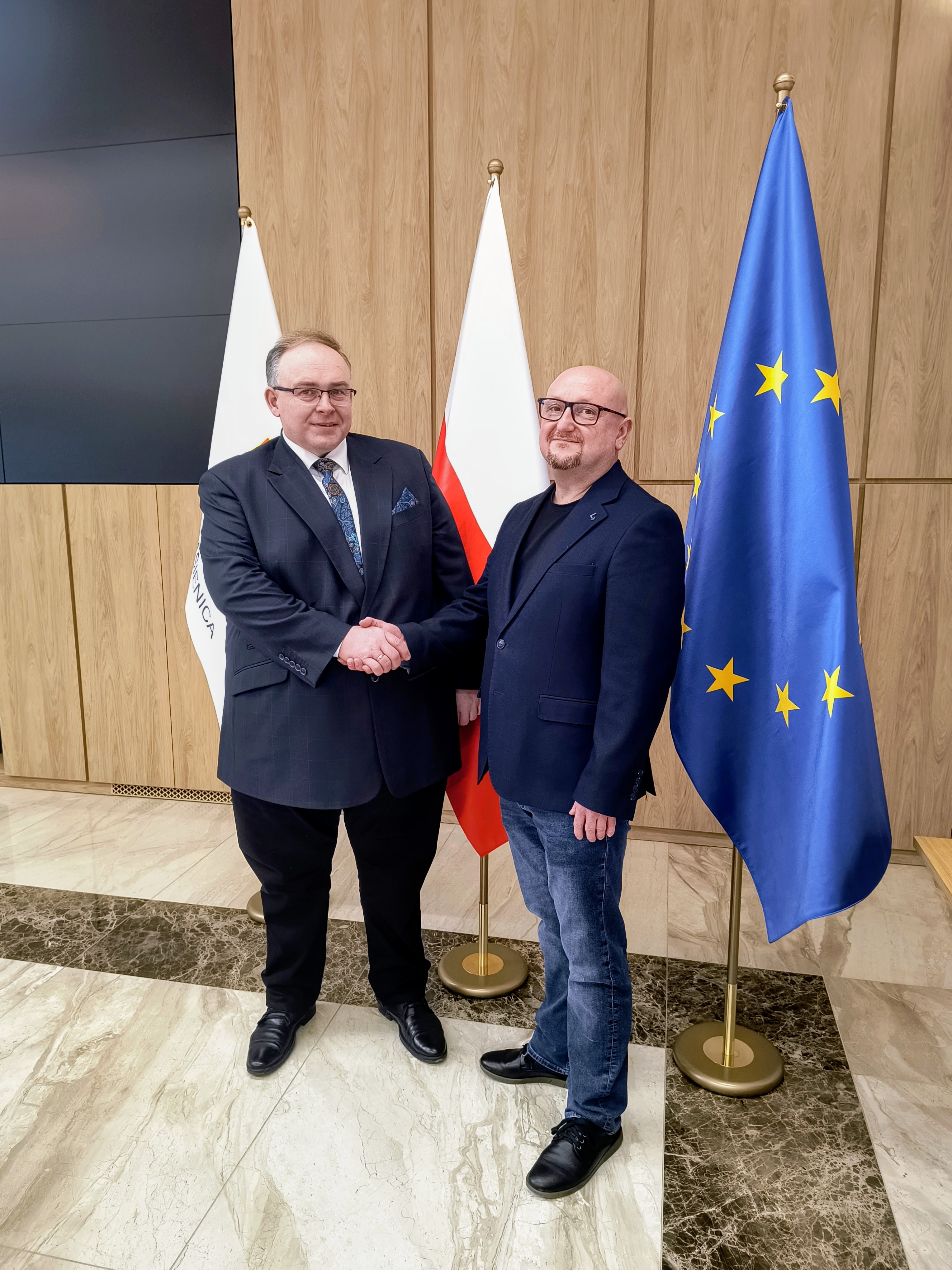Od lewej: wójt Janusz Pierzyna i jego zastępca Tomasz Tatoń.