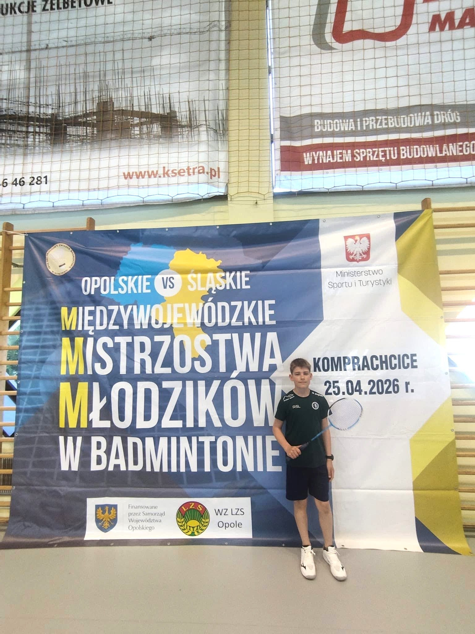 Antoni Mazurek reprezentujący Beskidzki Klub Badmintona SET podczas Międzynarodowych Mistrzostw Młodzików. 