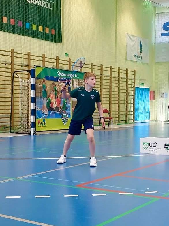 Antoni Mazurek reprezentujący Beskidzki Klub Badmintona SET podczas Międzynarodowych Mistrzostw Młodzików. 